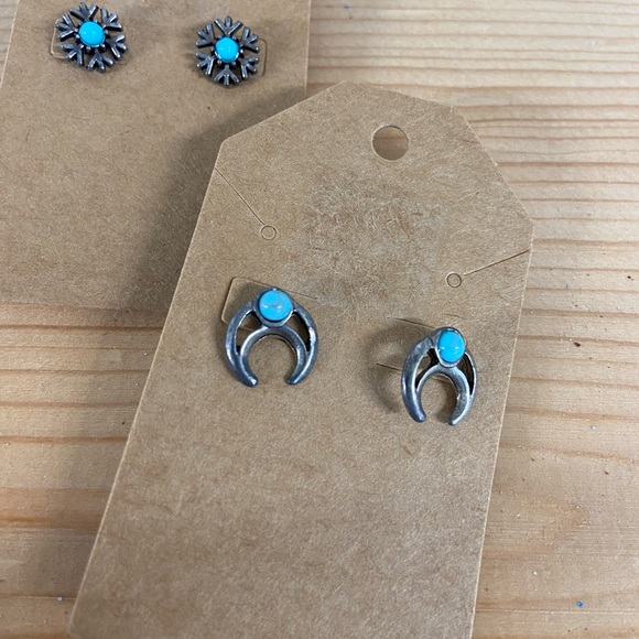 Earring Bundle - Picture 8 of 8